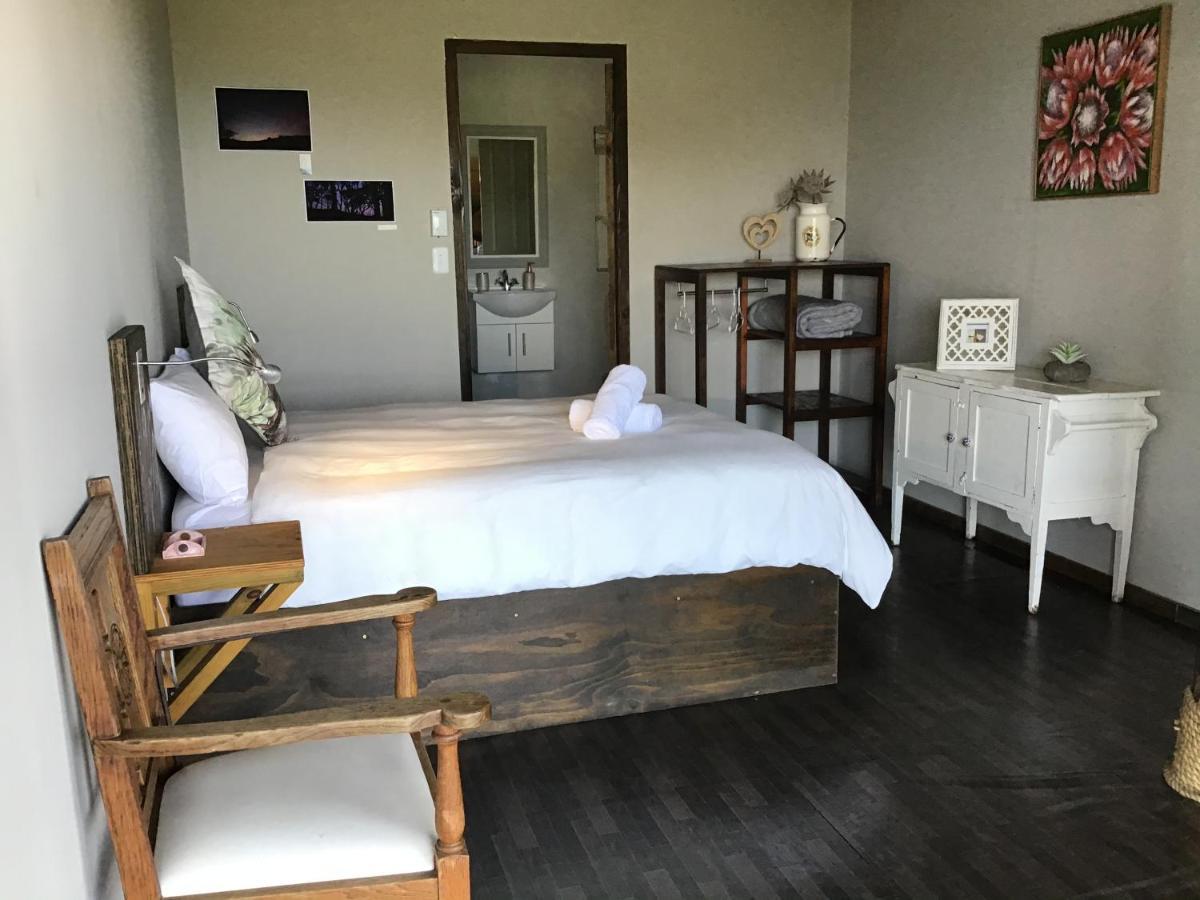 Coram Deo Saltywaves Double En-Suite Rooms With Sea Views Coffee Bay Exterior photo